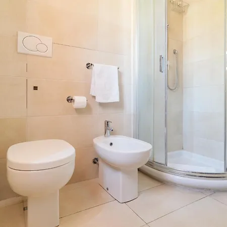 アパート Guesthost - Stylish Viale Toscana