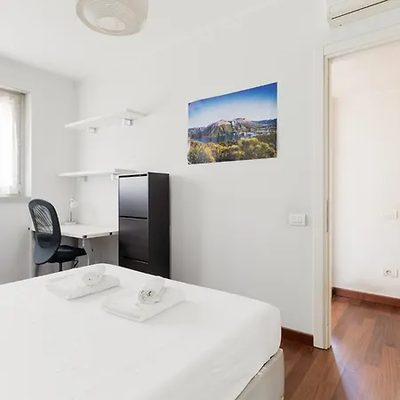 Guesthost - Stylish Viale Toscana * ミラノ